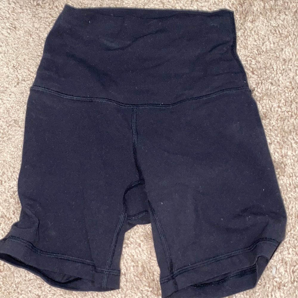 Lulu biker shorts